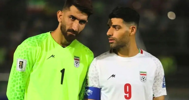 محرومیت ۴ ماهه علیرضا بیرانوند و جریمه ۲۷.۴ میلیاردی پرسپولیس-تراکتور 2 | 67279 علیرضا بیرانوند و مهدی طارمی در جریان بازی تیم ملی ایران