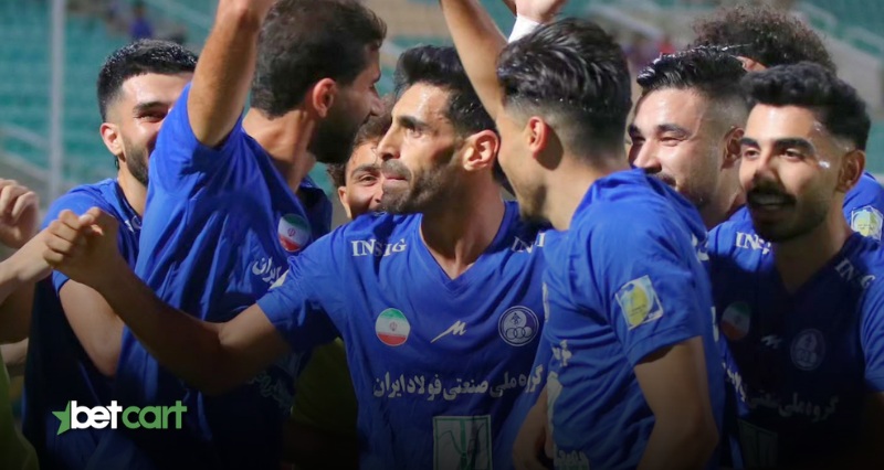 پیشبینی استقلال خوزستان و استقلال تهران: هفته سوم لیگ برتر ۱۴۰۴ 2 | 67941 بازیکنان استقلال خوزستان در حال شادی پس از گل در لیگ برتر فوتبال ایران