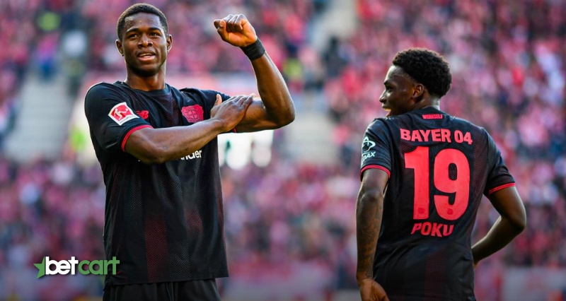 بایرن مونیخ ۳-۰ بایرلورکوزن: پیروزی قاطع با ذخیرهها 3 | 68731 بازیکنان بایرلورکوزن از جمله پوکو و کوفانه پس از گلزنی مقابل حریف